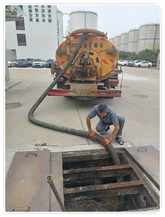 比如隔油池清掏